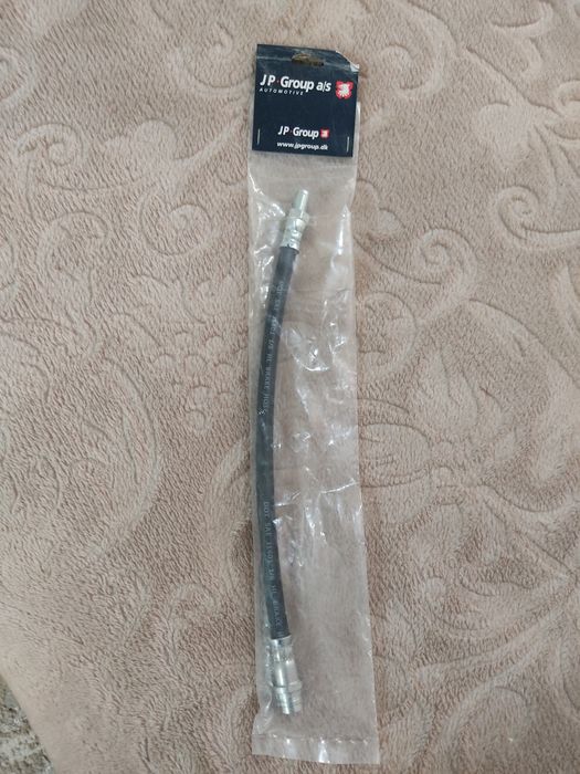 Тормозной шланг.на Мэрседес А190