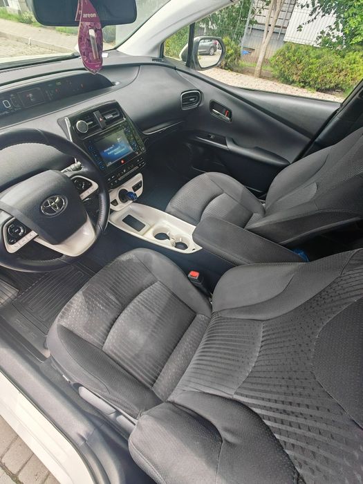 Toyota Prius Hybrid 1.8 Generatia IV 2017
