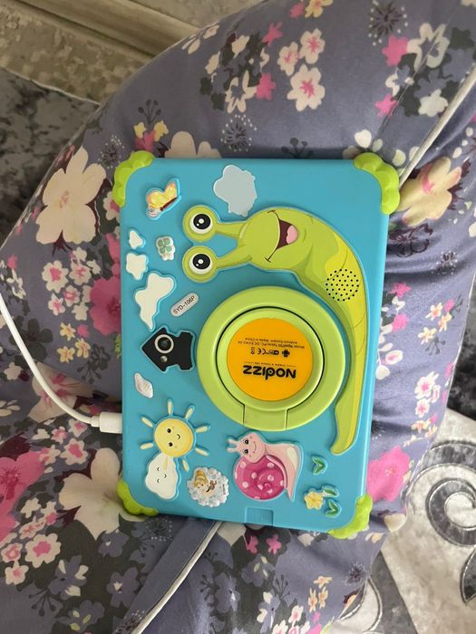 Планшеты для детей работают хорошо особо не использовали не краденые!