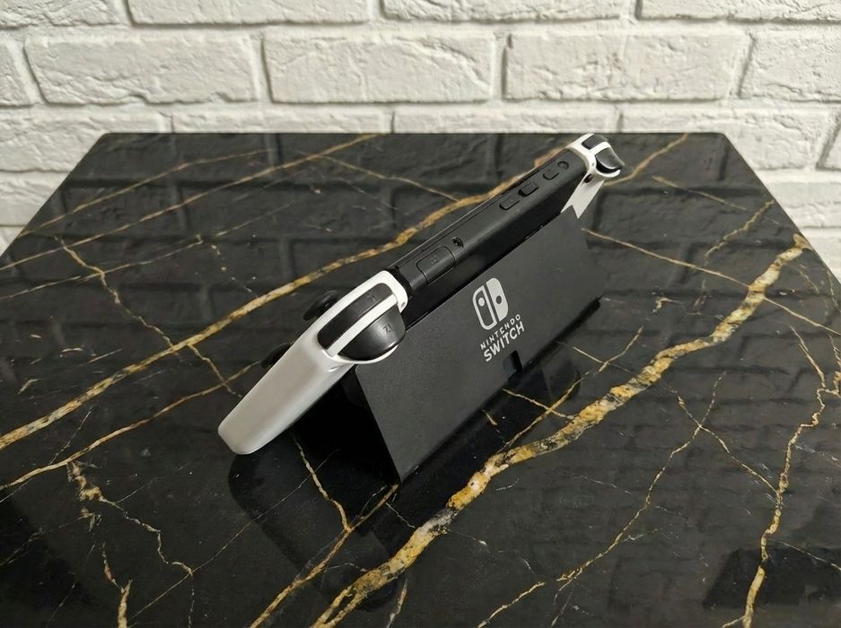 Nintendo switch oled +30 игр