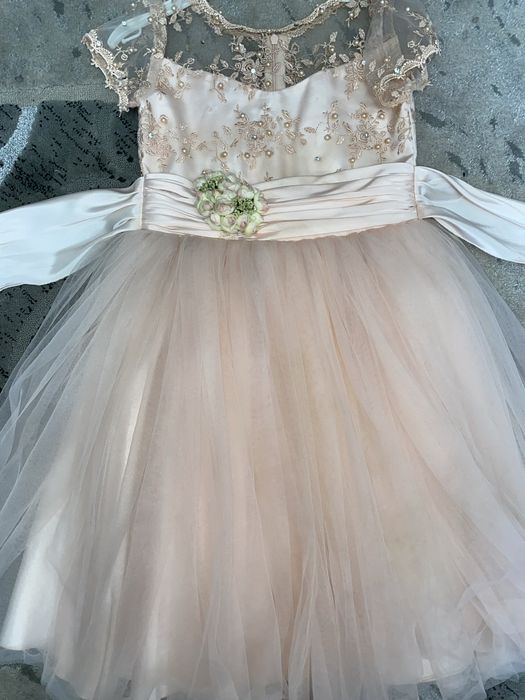 Срочно продаю платье