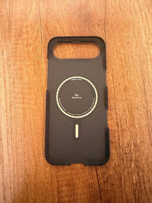 Новый iPhone Air и оригинальный чехол Pitaka в подарок