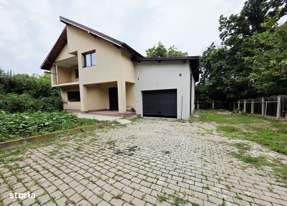 Casa cu garaj, 254 mp, teren 610 mp, zona Visan