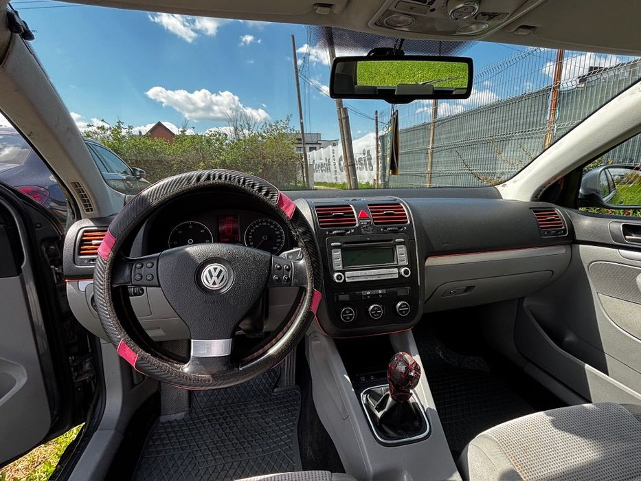 VW Golf 5 Break ( Cu probleme estetice & mecanice)