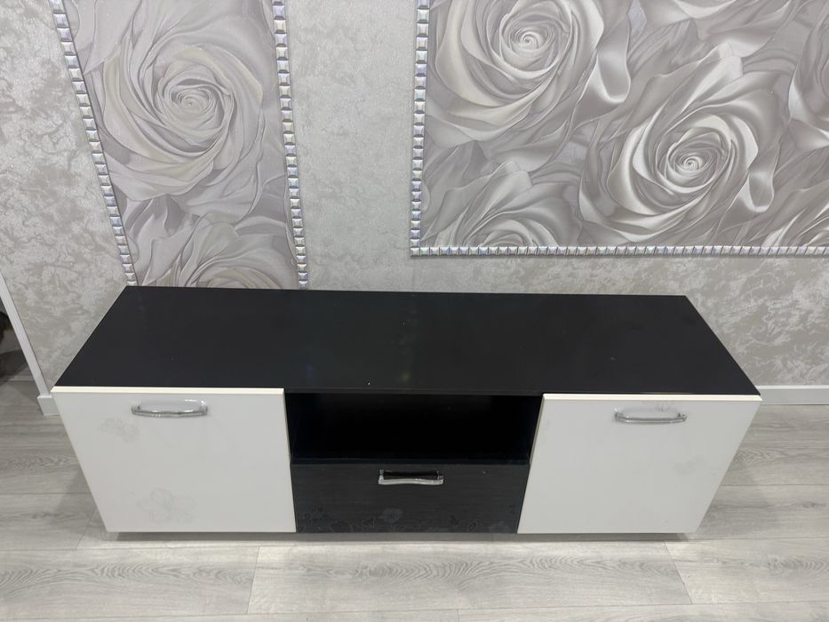 Продам тумбу 7000