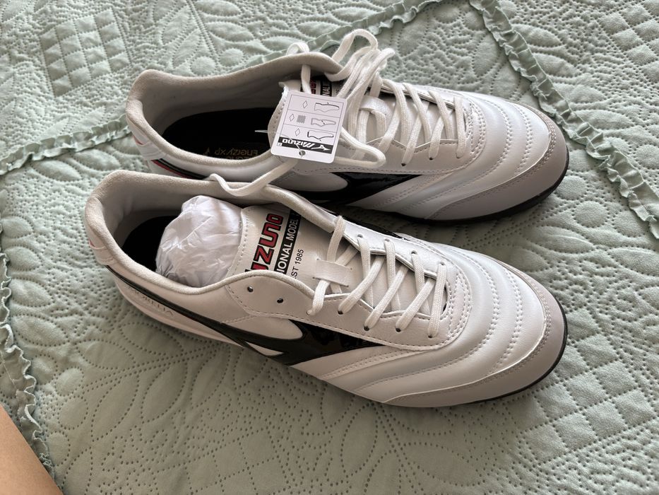 Mizuno morelia Sala pro TF