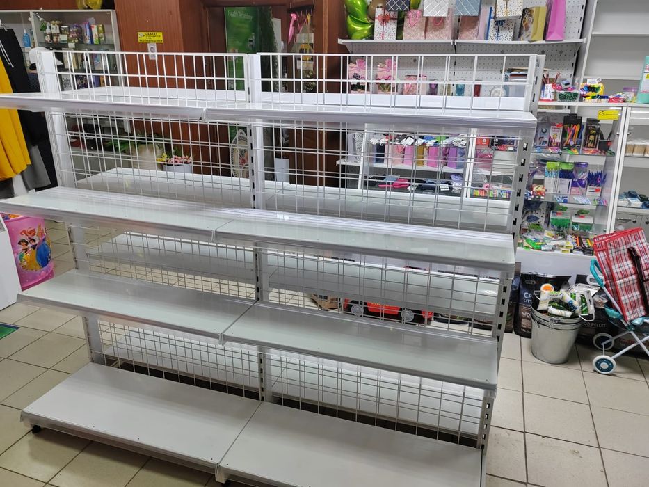 Продам витрину металлическую