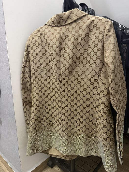 Cako най-висок клас Gucci