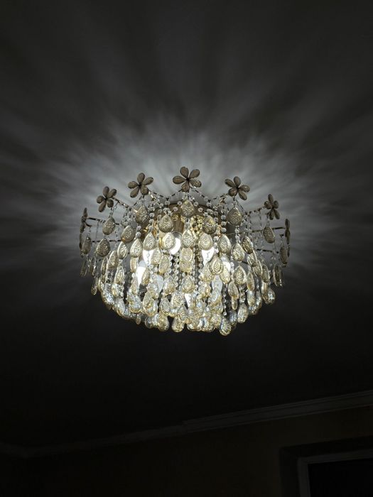 Люстра 8 рожковая б/у