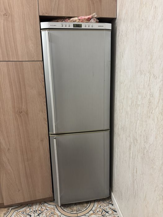 Продам холодильник Samsung