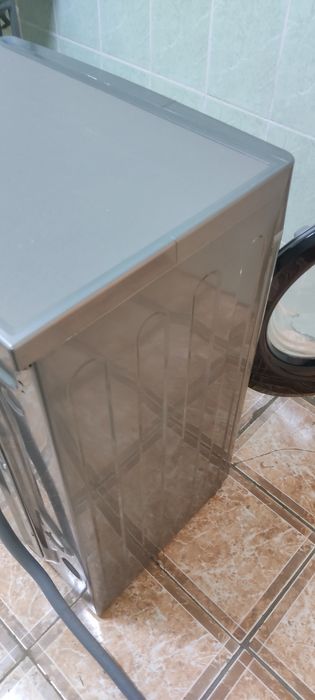 Продается стиральная машина LG