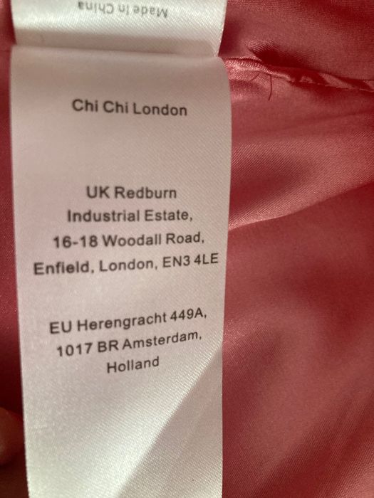 Коктейлна рокля Chi Chi London