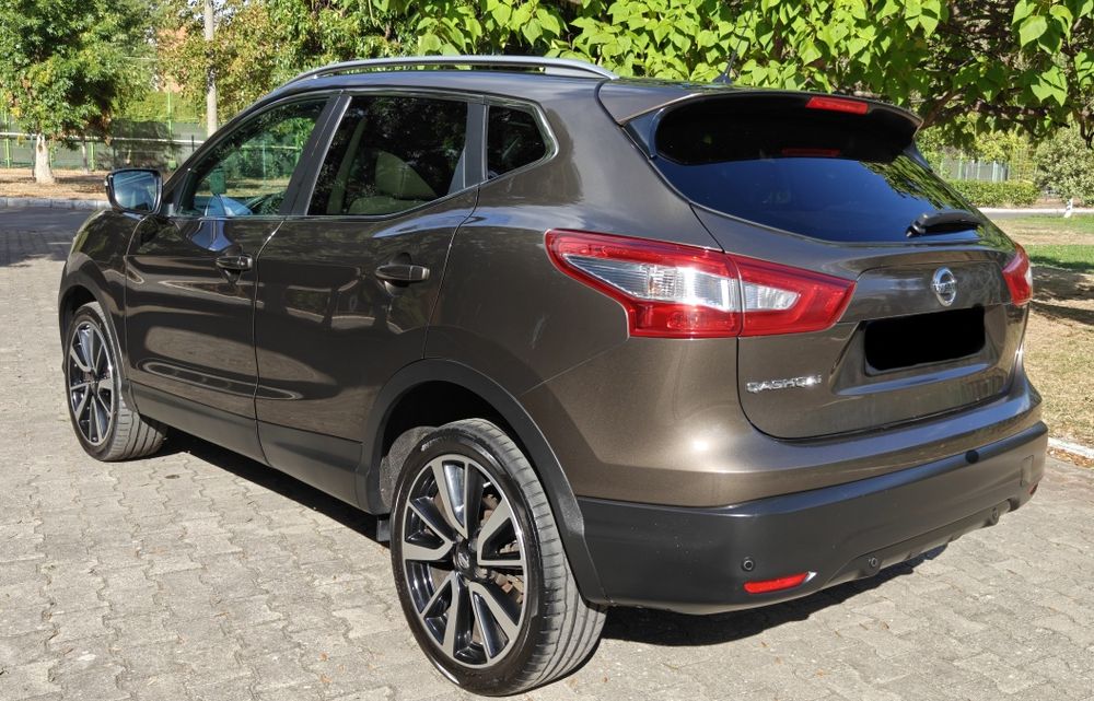 Nissan Qashqai TEKNA+  4X4 Panoramic Xenon Navigație