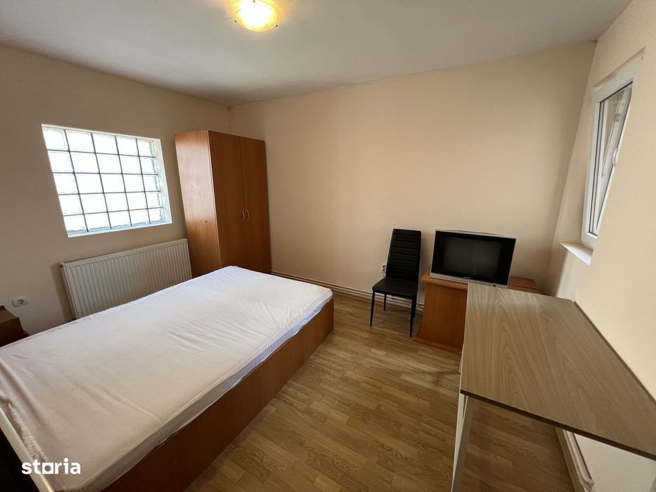 INCHIRIEZ apartament 3 camere decomandat, zona Turnisor