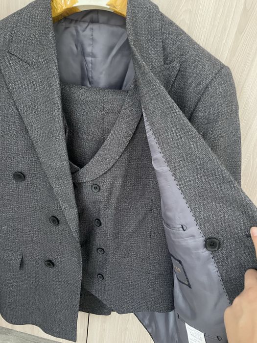 Костюм тройка серый