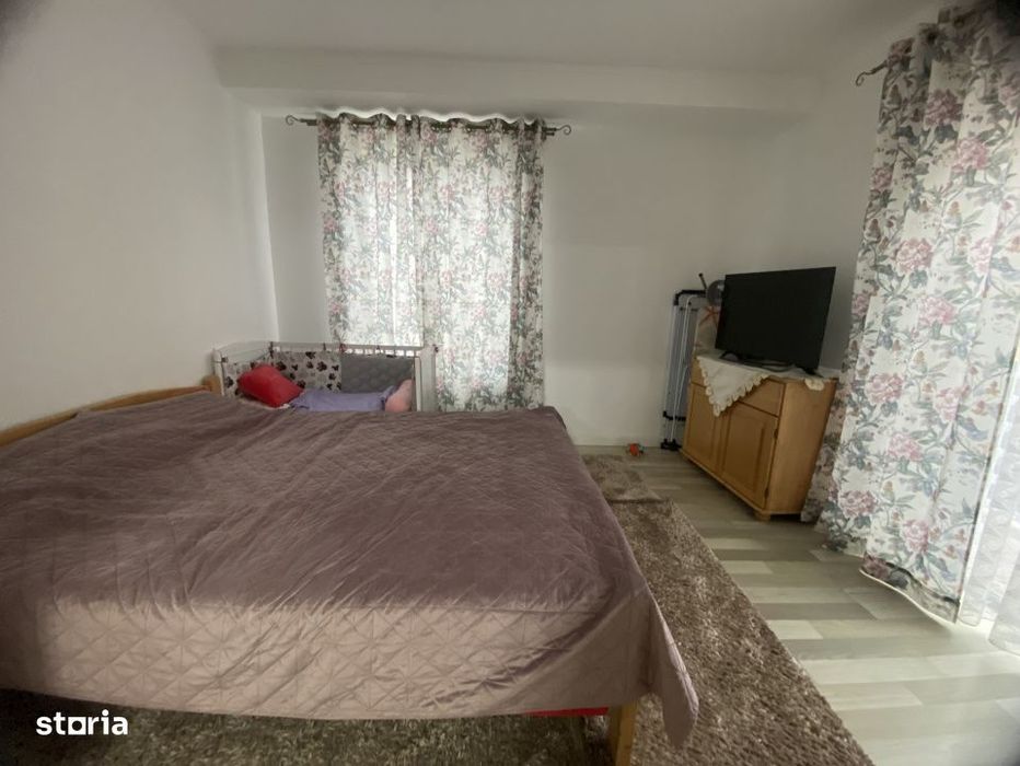 Apartament 3 camere, etaj 2, Calea Moldovei