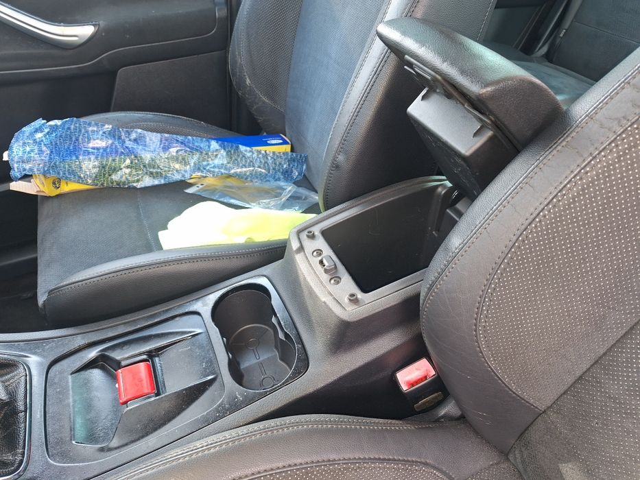 FordS-MAX на части