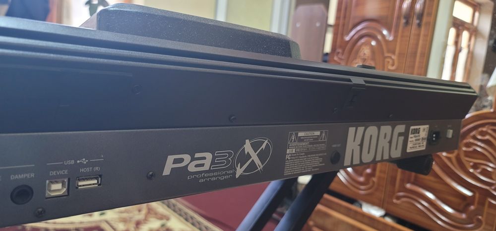 Korg Pa3X professional arranger