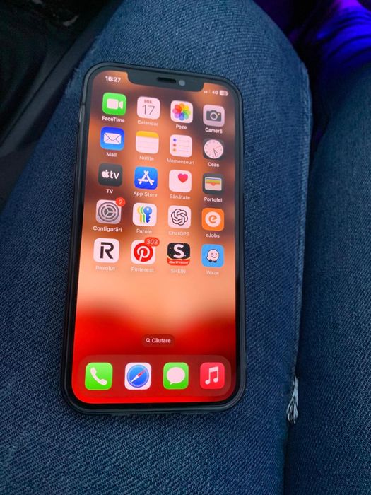 Vand iphone 12 , stare bună de functionare !