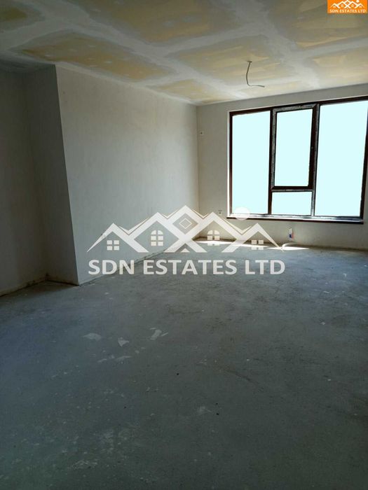 Продава четиристаен апартамент, ново строителство, с акт  16