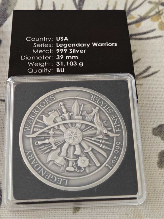 Цветни лимитирани сребърни монети