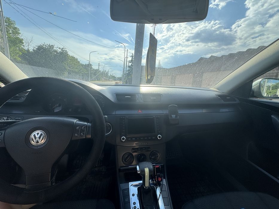Volkswagen Passat B6 2.0 TDI 140 CP – 2006, cutie de viteze automată