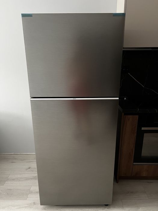 Хладилник с горен фризер SAMSUNG RT38CG6624S9EO