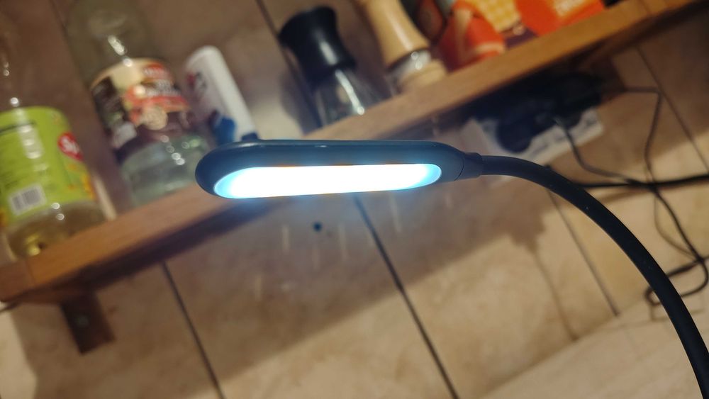 Lampa LED de citit reincarcabila