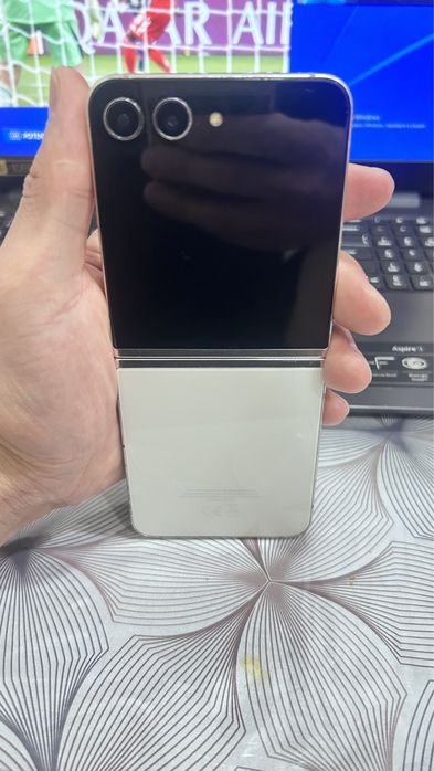 Продам Z flip 5