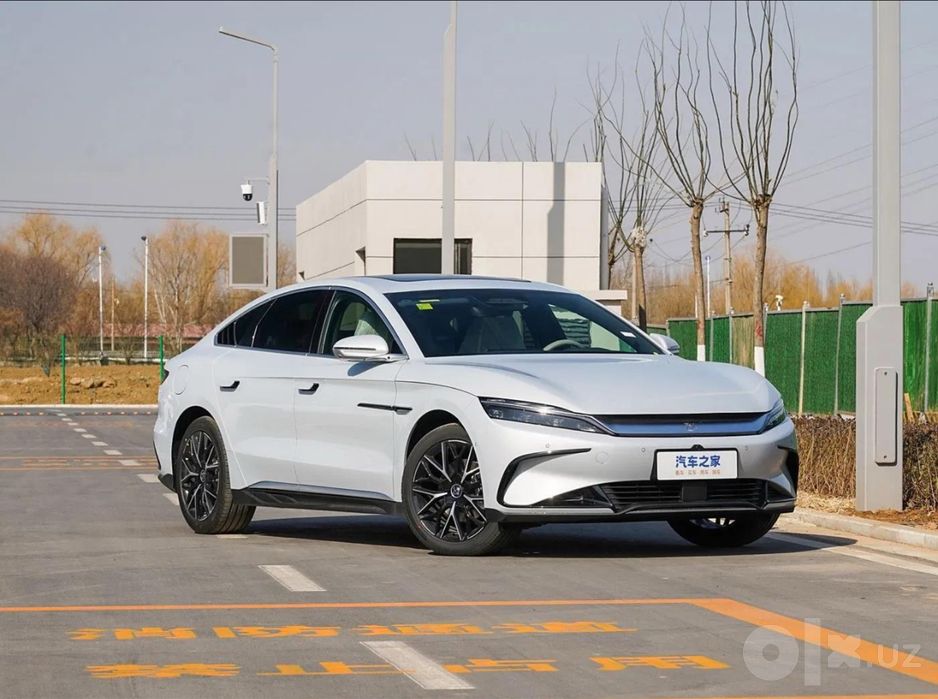 Byd han 701 km silver