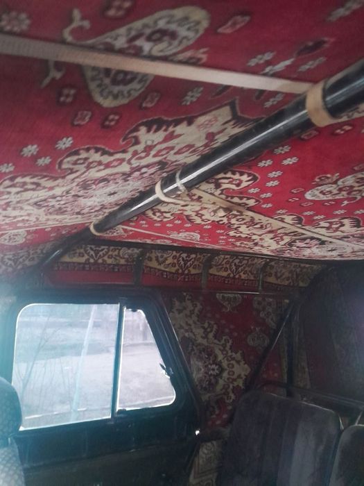 UAZ sotiladi bahosi 15 mln