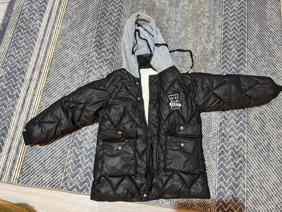 зимние куртки для девочки 128 см, б/у