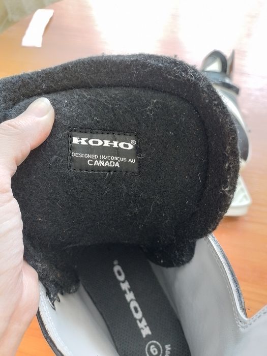 Продам коньки КОНО