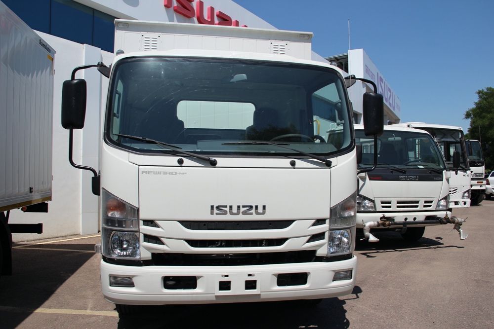 Фургон 5 тонн Isuzu NPR 82L CNG
