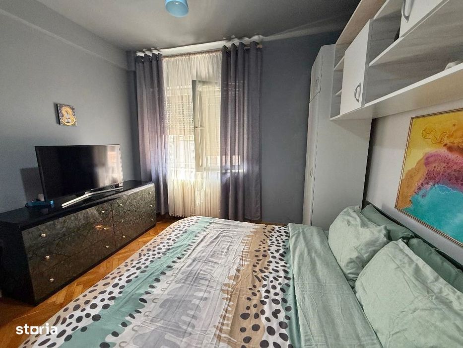 De vanzare Apartament 4 camere, zona Cetate - Scoala nr 7.