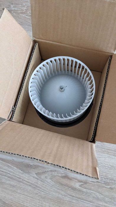 Suzuki Моторчик Печки