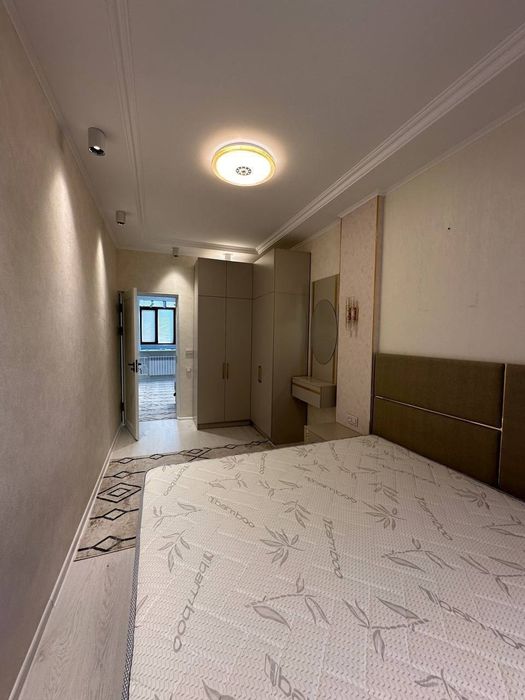 ~ ("Спортовары") Чиланзар-7, 2³/3/4, с хорошим ремонтом, мебелью и тех