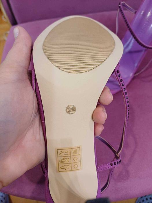 ДАМСКИ САНДАЛИ В ЛИЛАВО - номер 39 - чисто нови