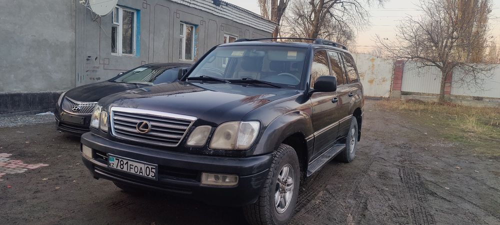 Продаю лексус лх 470. Черныи. Бриллиант.