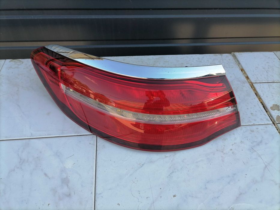 Lampa stop tripla stânga pe aripa Mercedes GLC w253