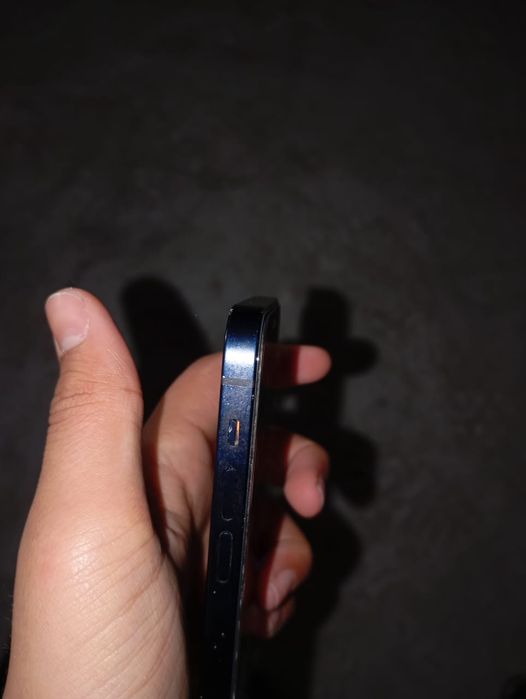 Продам Айфон 12 мини