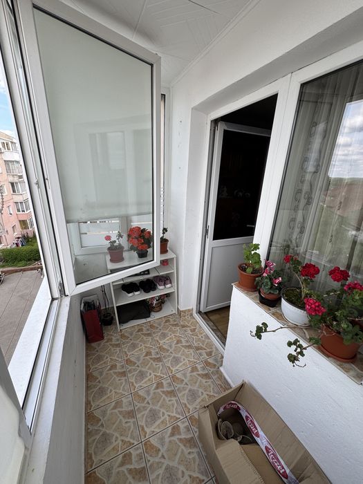 Apartament cu 2 (doua)camere mobilat/utilat