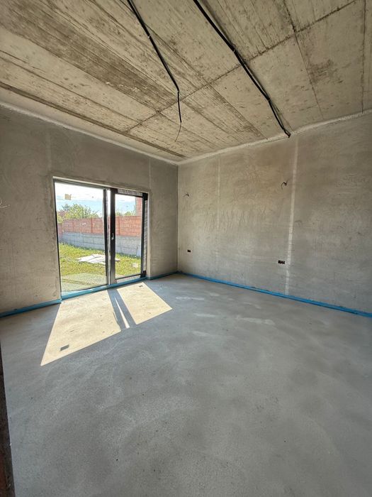 Casa Premium  Teren 500 mp Front Dublu str Soarelui  zona de dealuri