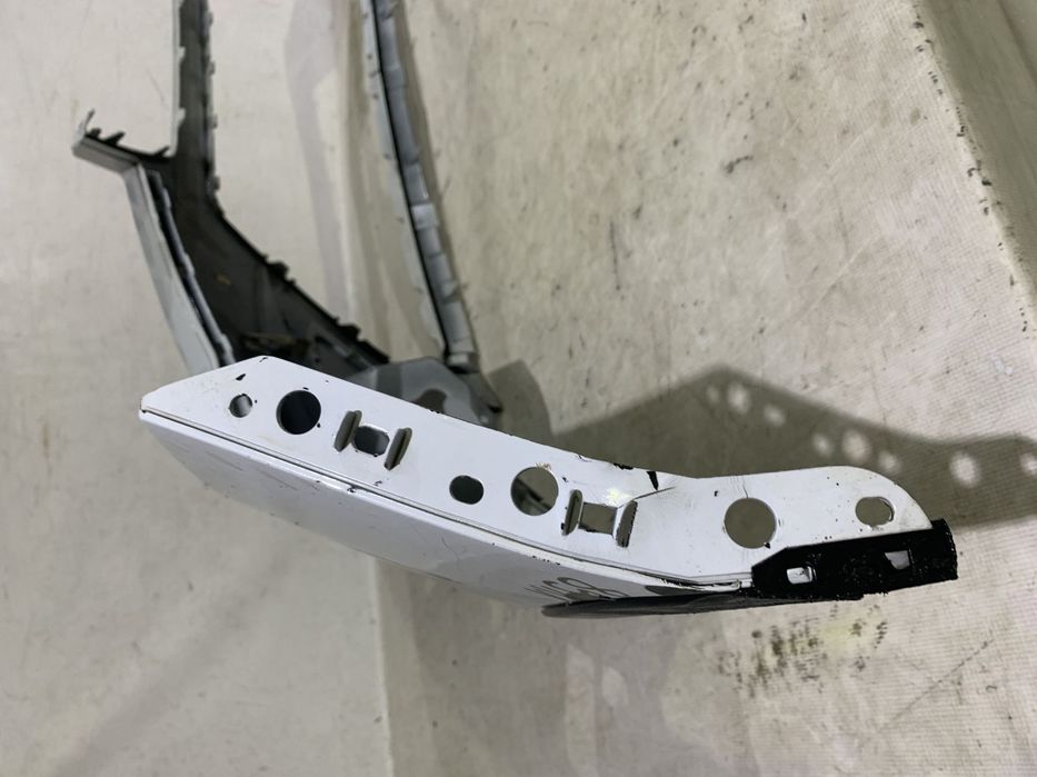 Bara fata Seat Arona, 2018, 2019, 2020, 2021, 2022, 2023, cod origine OE 6F9807221B, cu gauri pentru senzori de parcare (6).