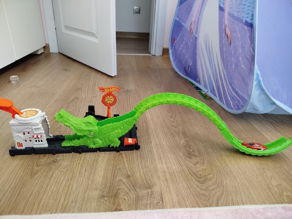 Детска писта Hot Wheels City крокодил