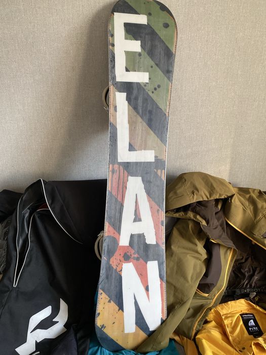 Сноуборд 152 с крепами + одежда