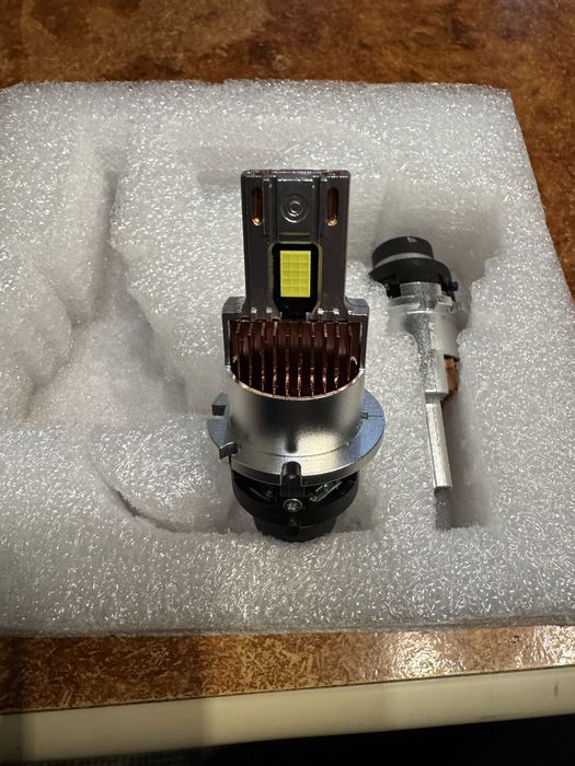 Set Becuri LED-Xenon D2S Bullvission