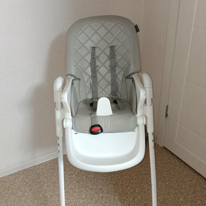 Стол детский состояние хорошее