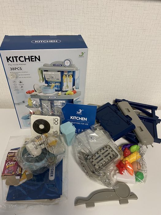 Синя малка детска кухня с мивка с течаща вода - 46 см.