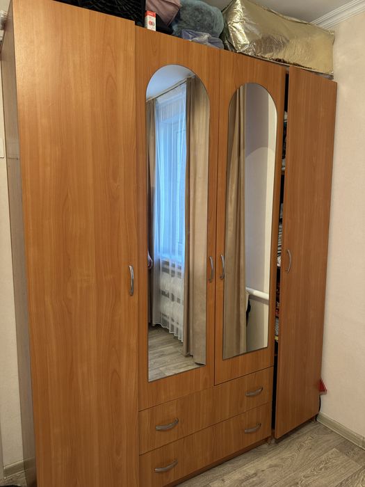Продам шкаф  в хорошем состоянии